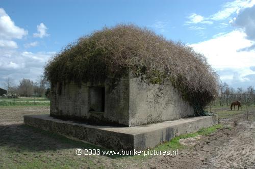 © Bunkerpictures - Dutch pyramid shelter